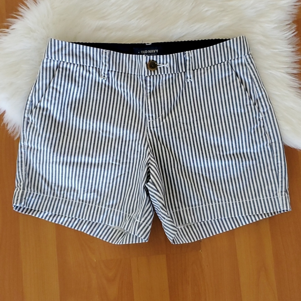 ❤ Old Navy blue white stripe everyday shorts sz 0
